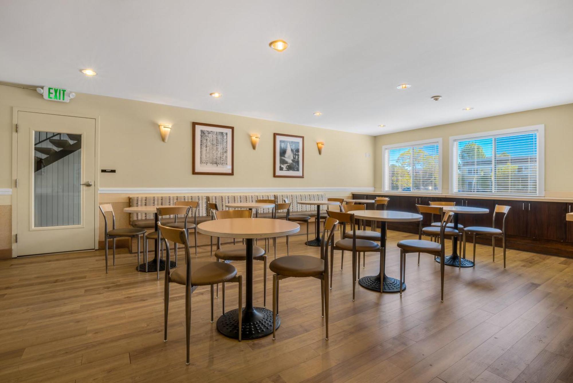 Marin Suites Hotel Корте Мадера Екстериор снимка